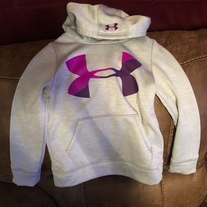 Girls YXS Gray and Purple Under armour hoodie.
